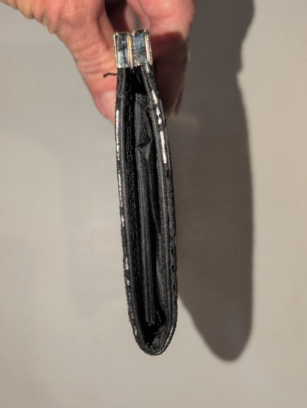 Black and Silver Floral Evening Clutch - Picture 5 of 10